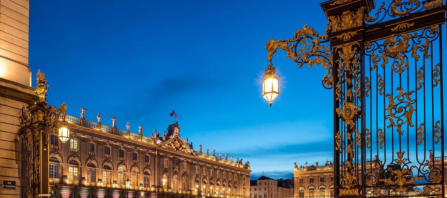 Place Stanislas et ses grilles à Nancy : vue de Nancy