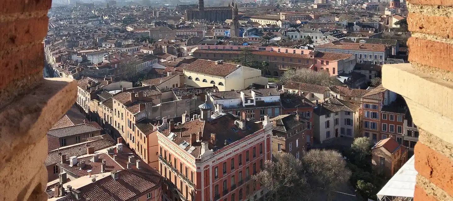 Toulouse - vue du Vieux Toulouse depuis St Sernin 06 : vue de Toulouse